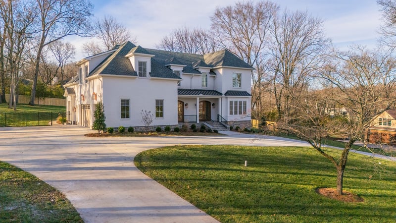 843 Neartop Dr, Nashville, TN 37205