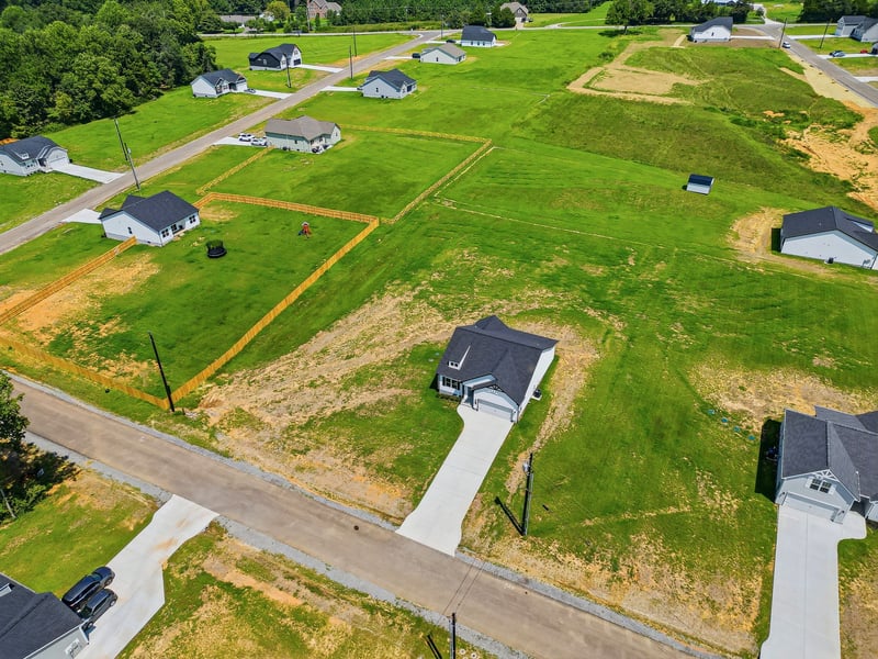 402 Marcella Ct, Dickson, TN 37055