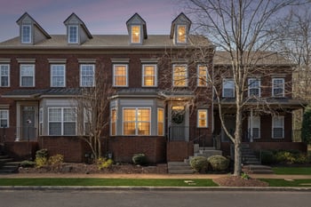 7053 Sunnywood Dr, Nashville, TN 37211