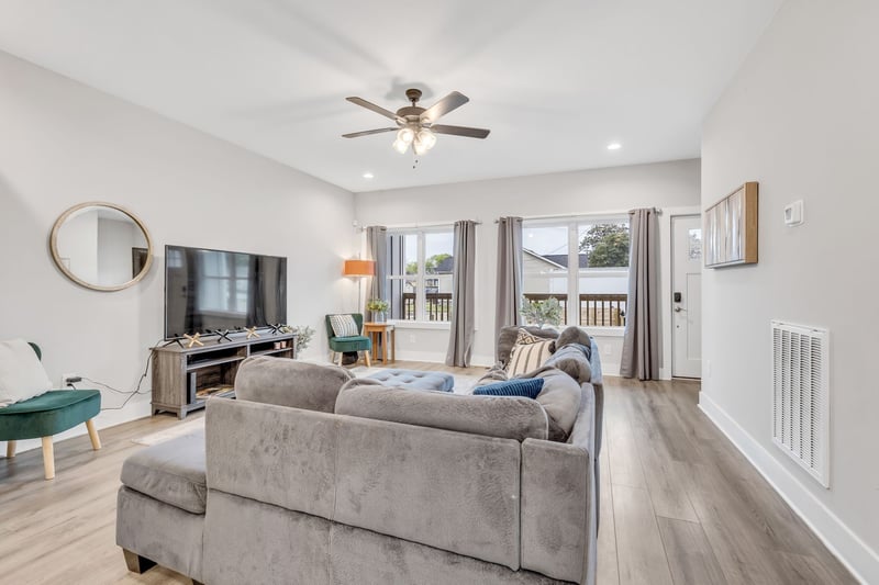 125 Lewis St, Nashville, TN 37210