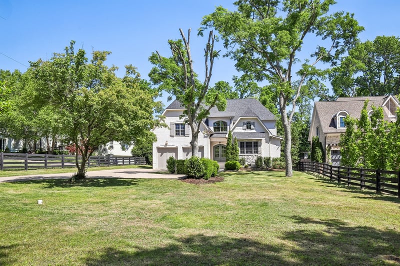 1126 Battery Ln, Nashville, TN 37220