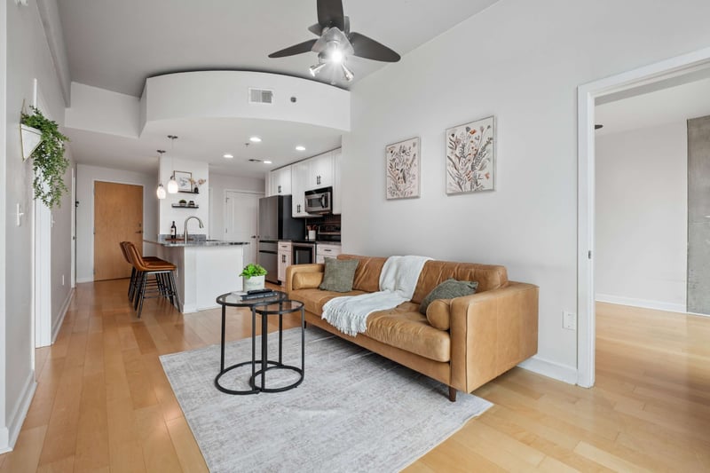 415 Church St #1013, Nashville, TN 37219