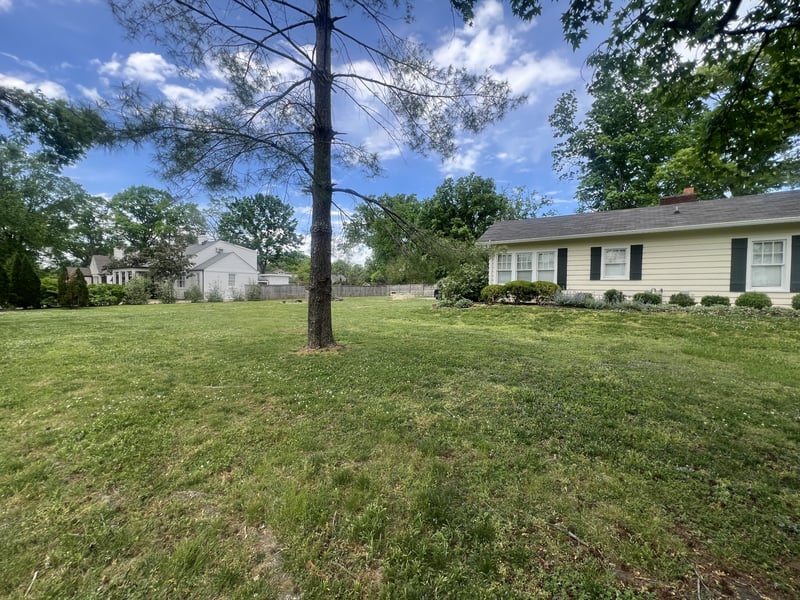 911 Estes Rd, Nashville, TN 37215