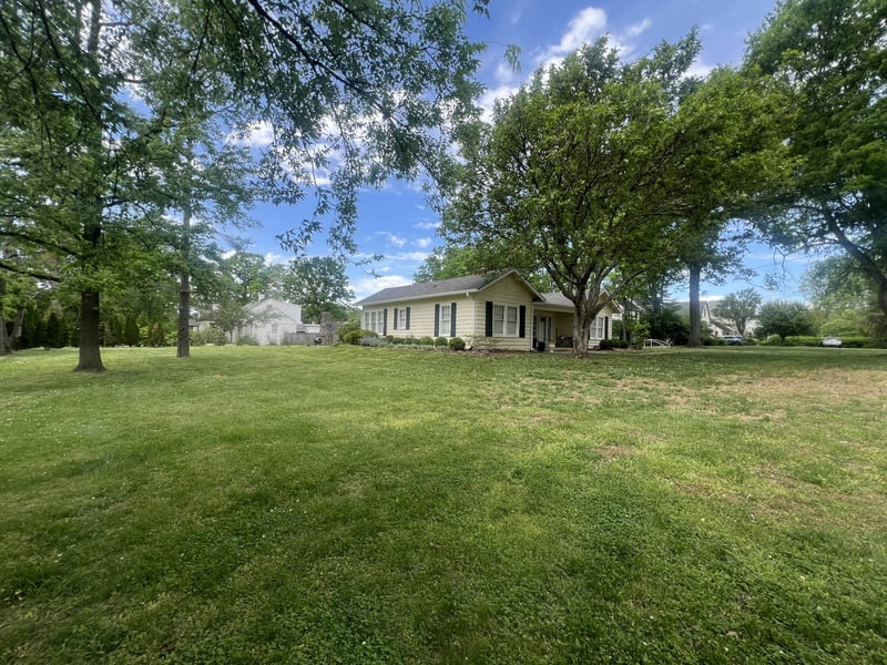 911 Estes Rd, Nashville, TN 37215