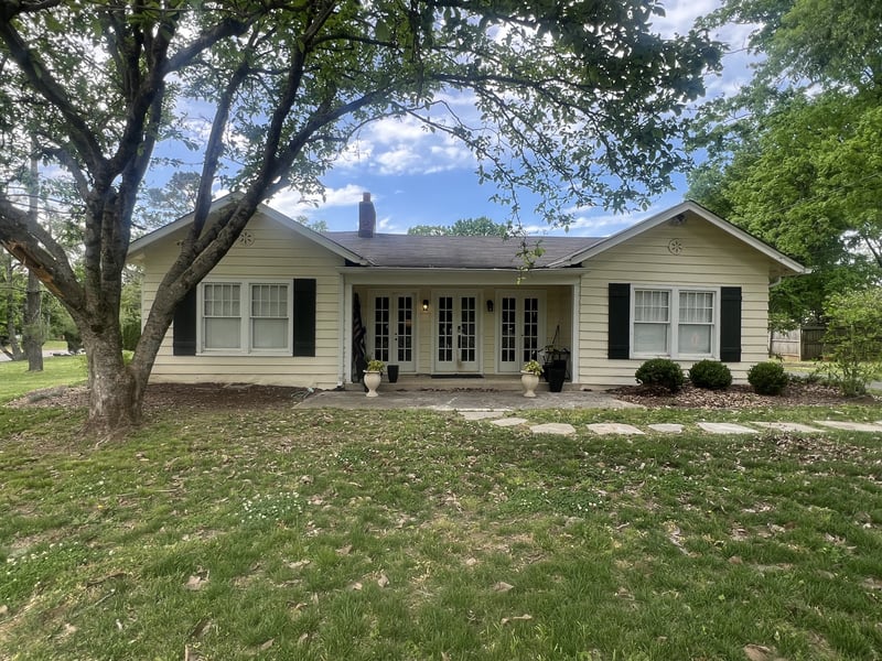 911 Estes Rd, Nashville, TN 37215