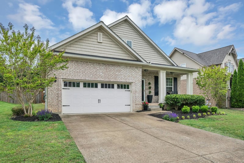 7324 Riverfront Dr, Nashville, TN 37221