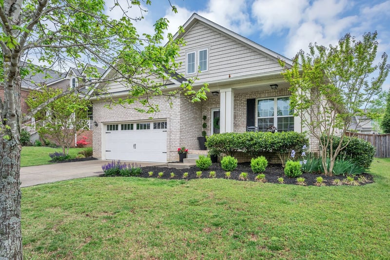 7324 Riverfront Dr, Nashville, TN 37221