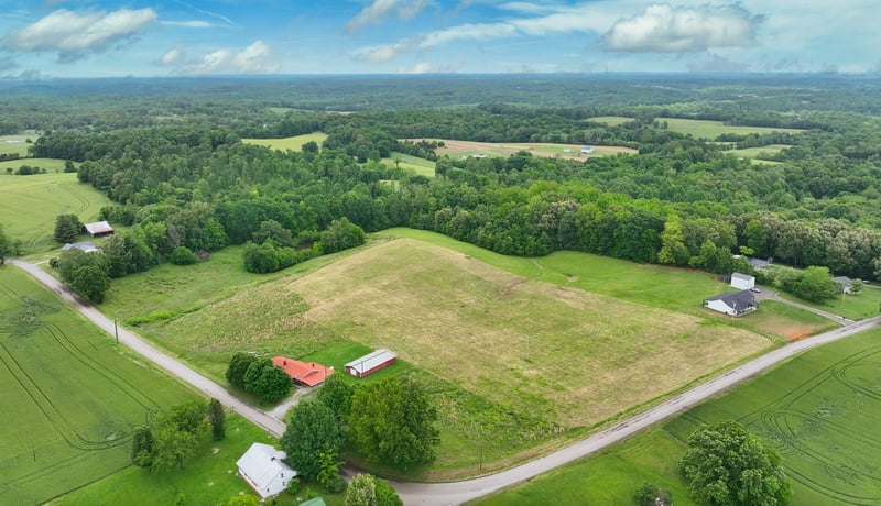 210 Nubia Rd, Westmoreland, TN 37186