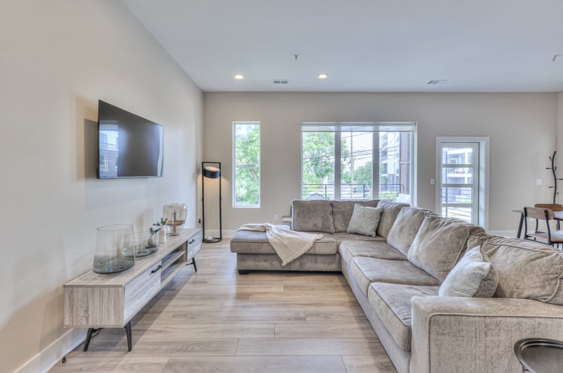 119 Mason Ave #201, Nashville, TN 37203
