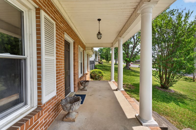 621 Carmack Ave, Carthage, TN 37030