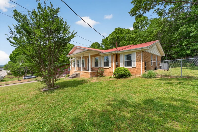 621 Carmack Ave, Carthage, TN 37030