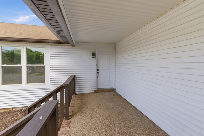 361 Clearlake Dr, Nashville, TN 37217