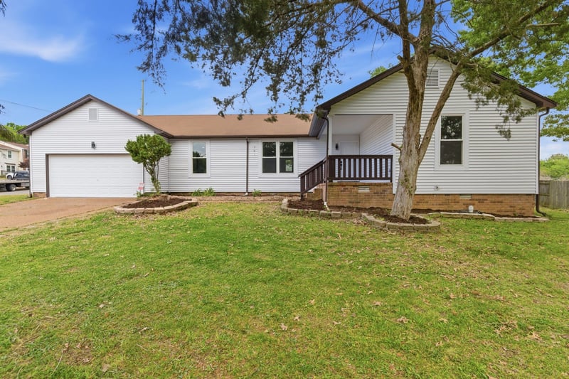 361 Clearlake Dr, Nashville, TN 37217