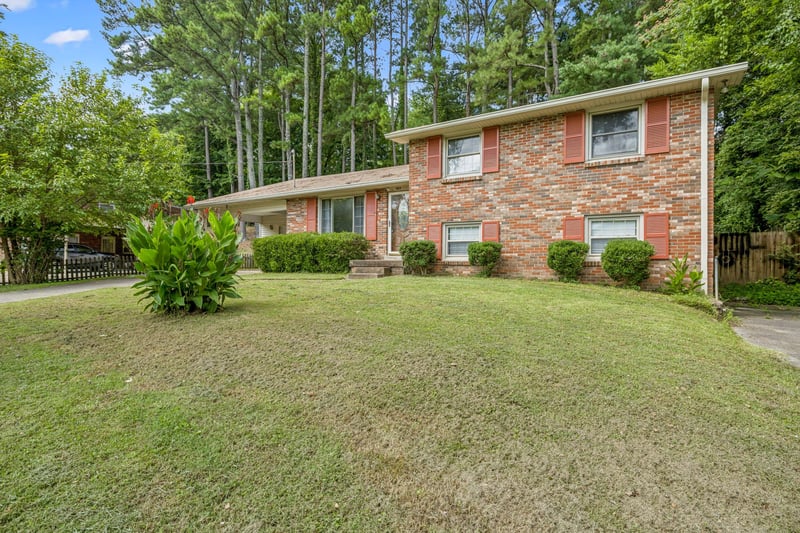 683 Brewer Dr, Nashville, TN 37211