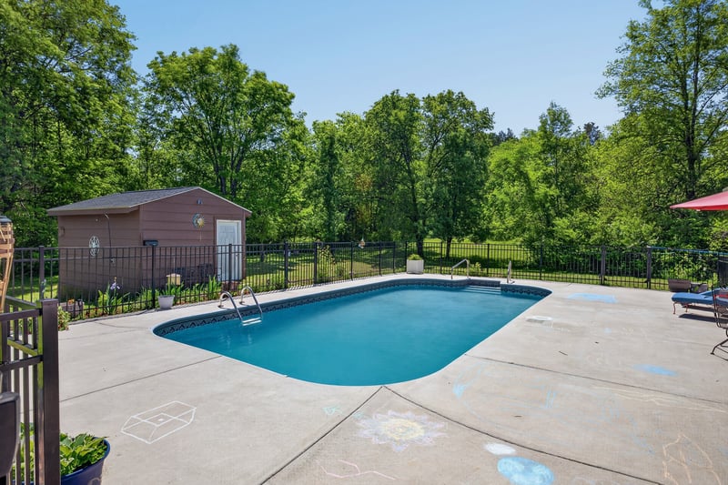 833 Leeville Rd, Lebanon, TN 37090