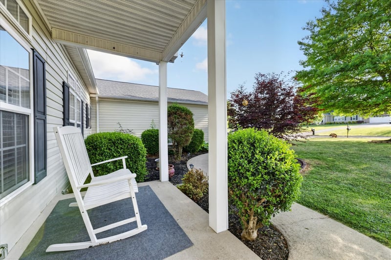 2108 Buckskin Ct, Spring Hill, TN 37174