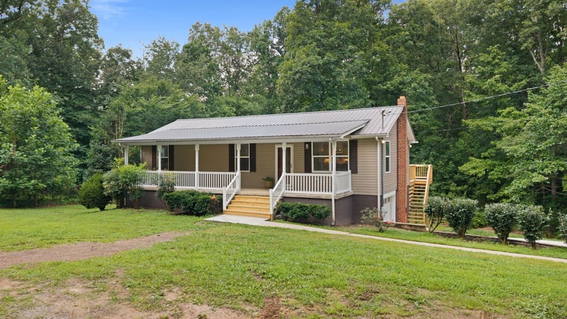 1330 Promise Land Rd, Charlotte, TN 37036