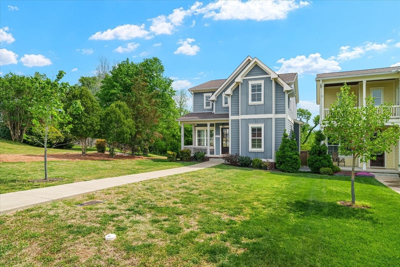 2617 Barclay Dr, Nashville, TN 37206