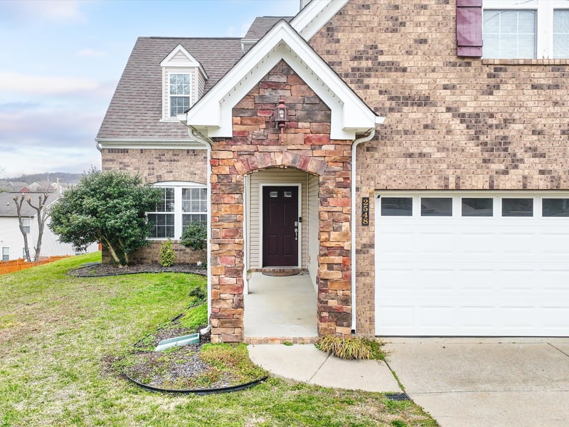 2548 Jordan Ridge Dr, Nashville, TN 37218