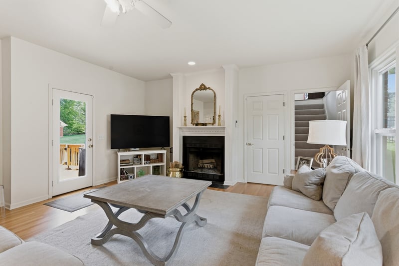 913 Whiteheath Ct, Nashville, TN 37221