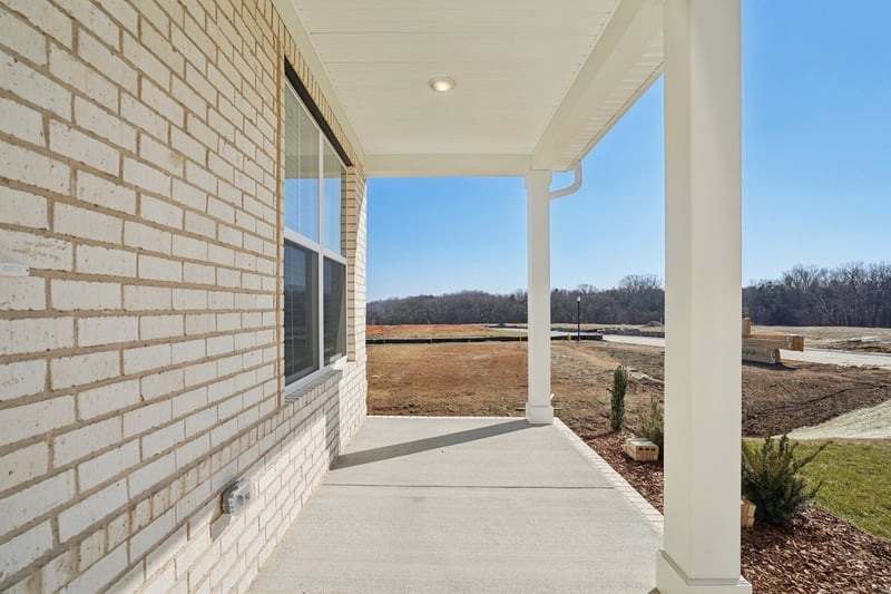 1080 Large Poppy Dr, La Vergne, TN 37086
