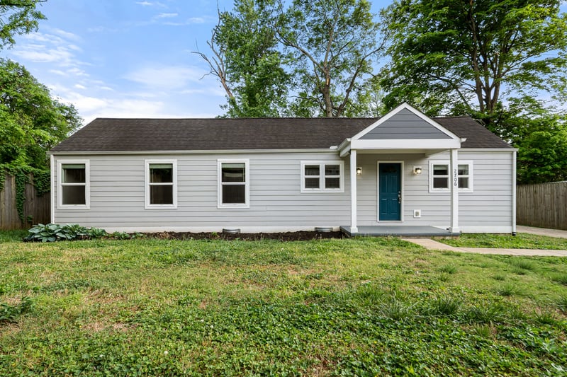 2706B Brunswick Dr, Nashville, TN 37207