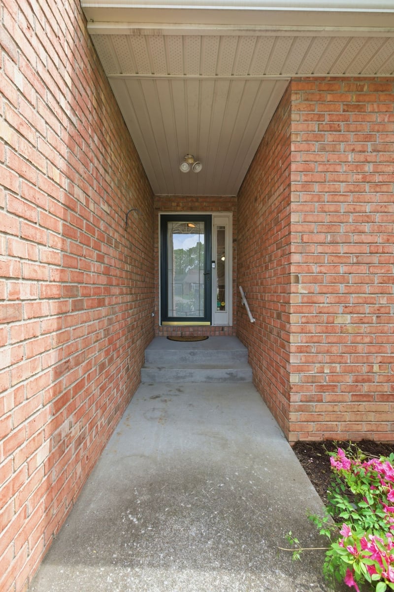 7113 Somerset Farms Dr, Nashville, TN 37221