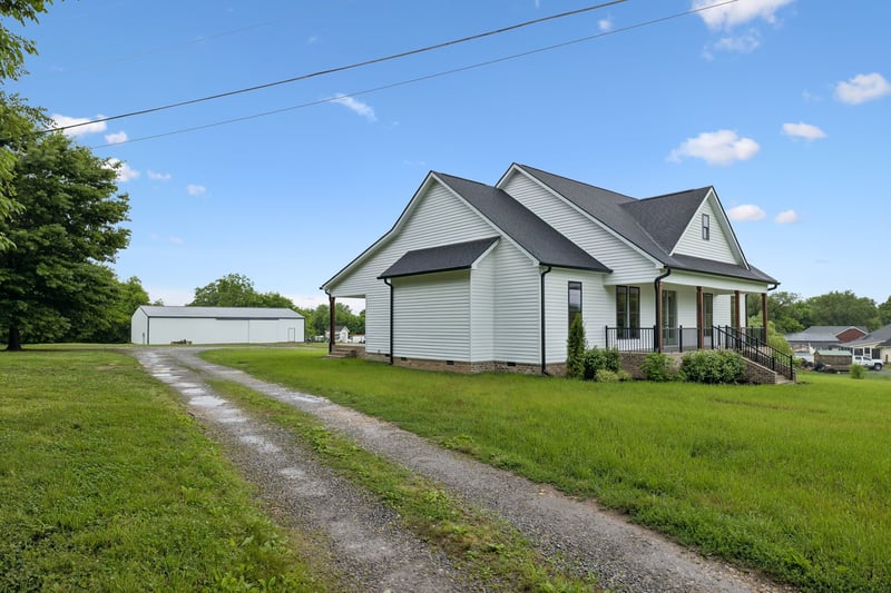 777 Rock Springs Rd, Castalian Springs, TN 37031