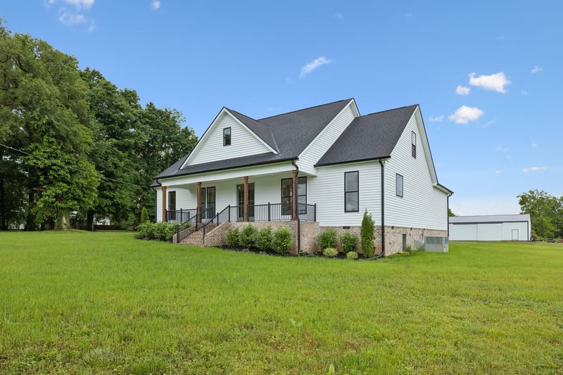 777 Rock Springs Rd, Castalian Springs, TN 37031