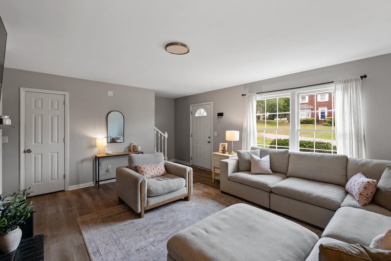 910 Hammack Dr, Nashville, TN 37214