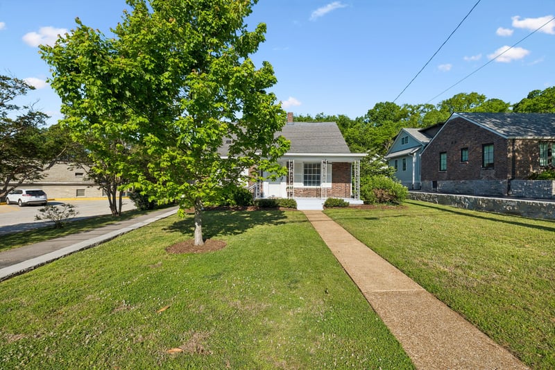 2115 Natchez Trce, Nashville, TN 37212