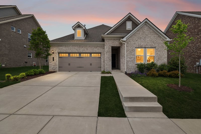 366 Triple Crown Cir, Gallatin, TN 37066