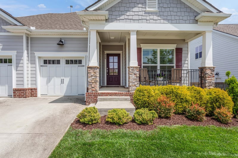928 Carraway Ln, Spring Hill, TN 37174
