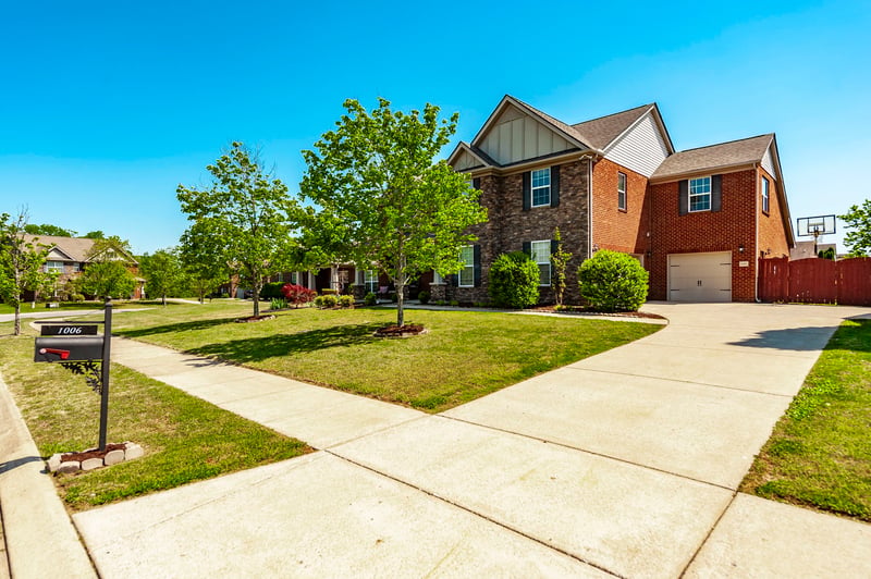 1006 Abberley Cir, Hendersonville, TN 37075