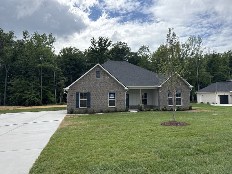 8663 Turnbull Dr, Pleasant View, TN 37146