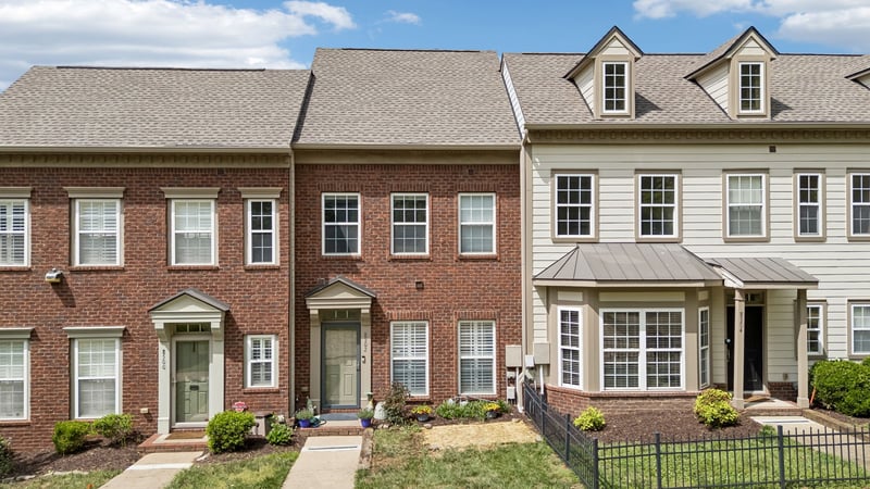 8502 Novak Ln, Nashville, TN 37211