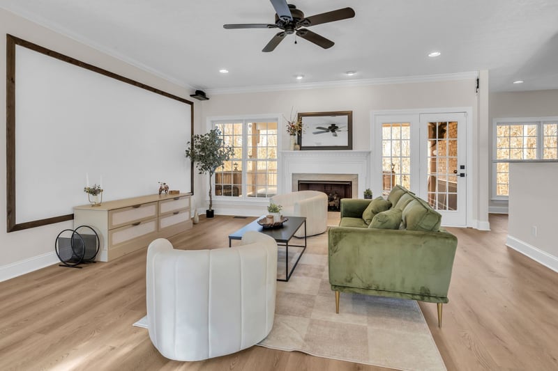 1094 Paradise Dr, Greenbrier, TN 37073