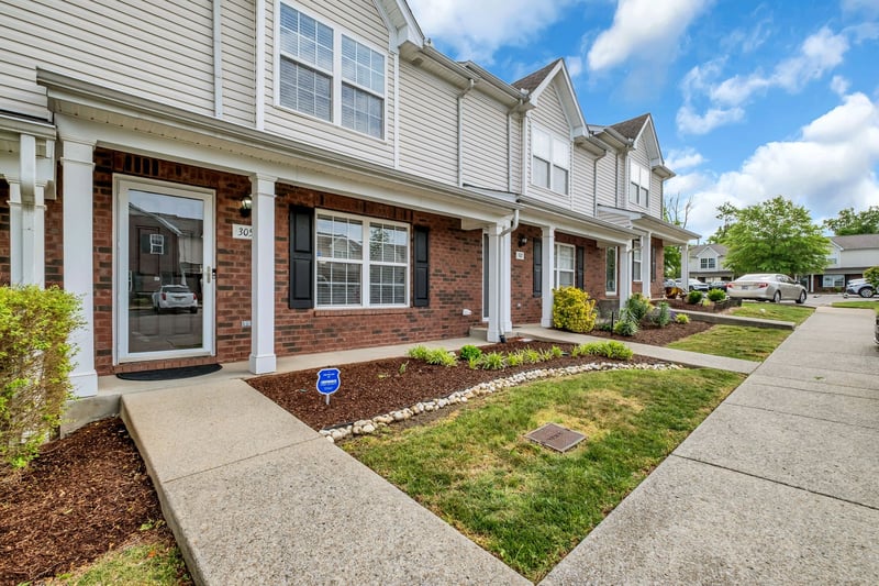 305 Doe Ridge Ct, Nashville, TN 37214