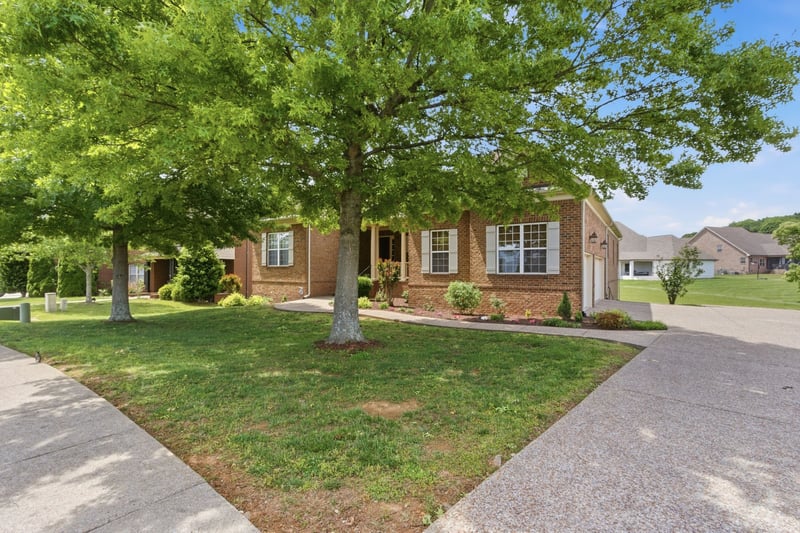 2083 Autumn Ridge Way, Spring Hill, TN 37174