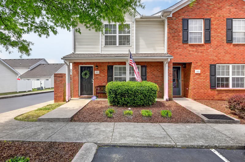 1011 Wolves Den Pl, Murfreesboro, TN 37128