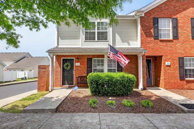 1011 Wolves Den Pl, Murfreesboro, TN 37128