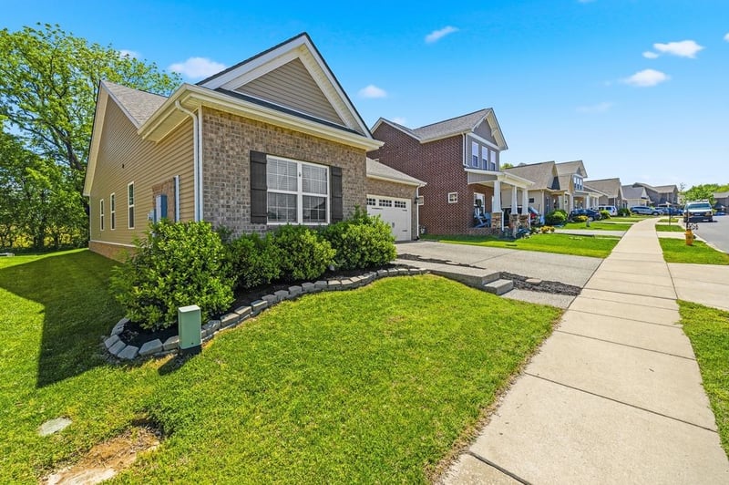 258 Telavera Dr, White House, TN 37188