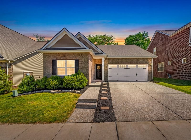 258 Telavera Dr, White House, TN 37188