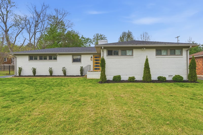 2828 Barclay Dr, Nashville, TN 37206