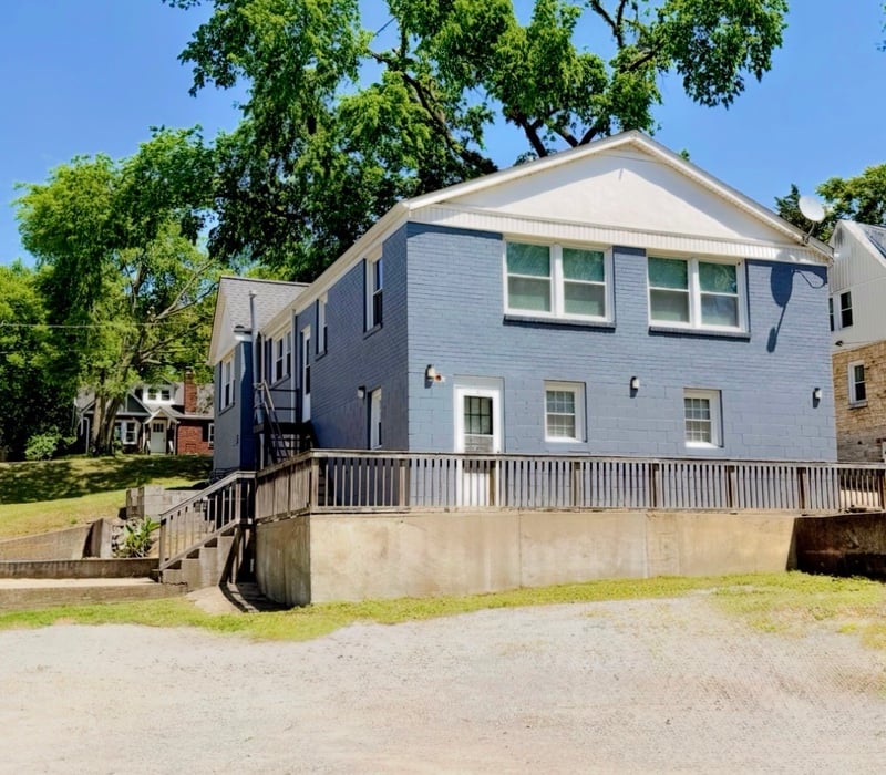 1010 Carolyn Ave, Nashville, TN 37216