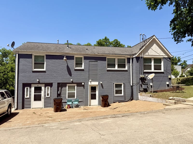 1010 Carolyn Ave, Nashville, TN 37216