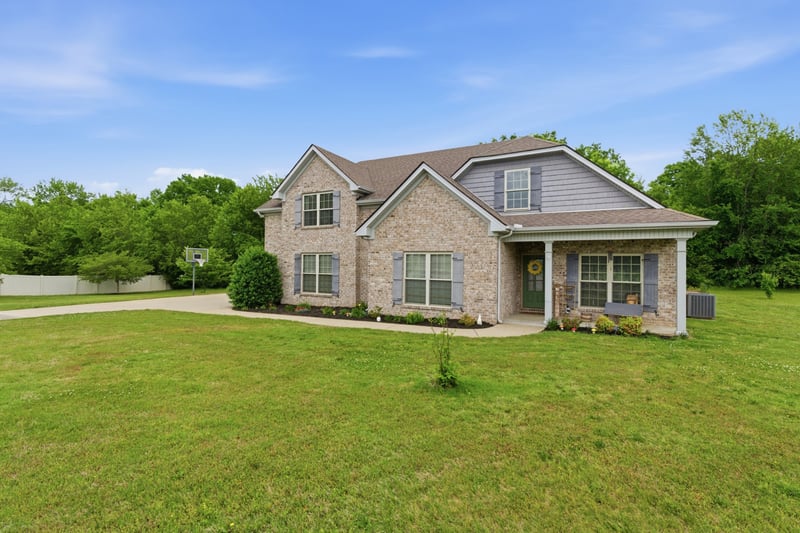 2004 Chapel Ct, Murfreesboro, TN 37128