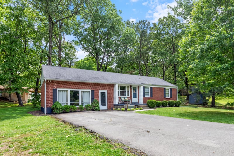 107 Shady Hill Rd, Dickson, TN 37055