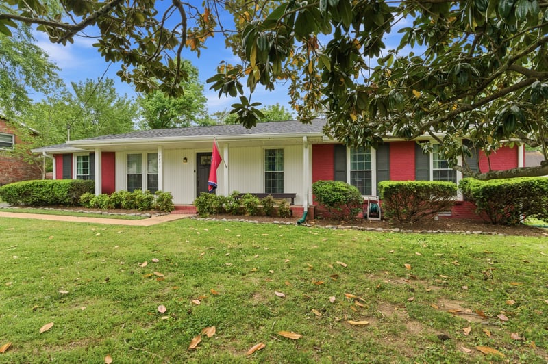 7431 Stacy Dr, Nashville, TN 37221