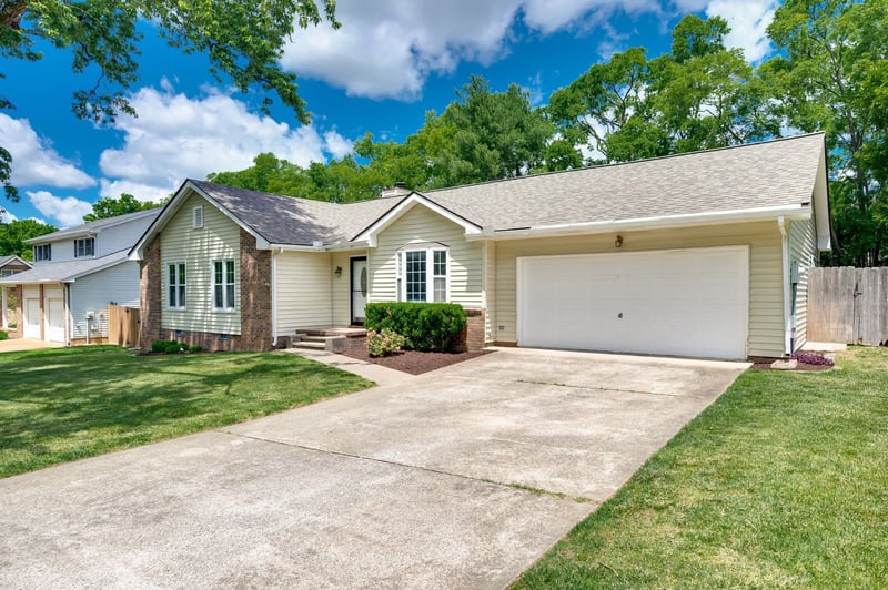 308 Stonegate Dr, Franklin, TN 37064